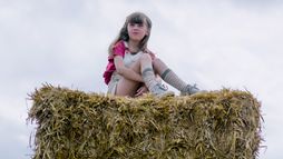 Reine d'un été - Trailer