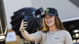 Sara Price: Chasing Dakar