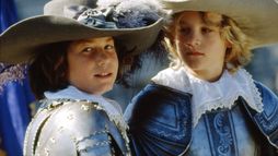 Louis, enfant roi - Trailer