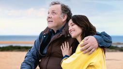 Une place pour Pierrot - Trailer