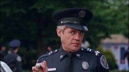 Police Academy 4 : aux armes citoyens