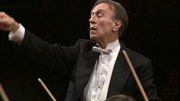 Claudio Abbado dirige la Symphonie n°7 "Chant de la Nuit"