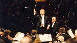 Claudio Abbado et Maurizio Pollini interprètent la Fantaisie chorale de Beethoven
