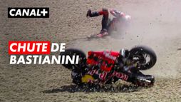 La chute d'Enea Bastianini lors de la course sprint au Mugello