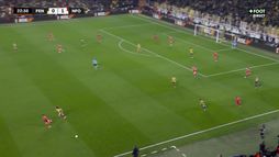 Le tacle de Jayden Oosterwolde contre Nottingham (23')