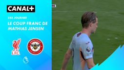 Le coup franc de Mathias Jensen contre Liverpool (80')