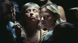 Laura Bachman : Trouble