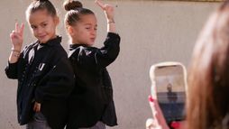 Enfants influenceurs : une vie sur les réseaux