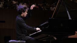 Yunchan Lim à la Fondation Louis Vuitton : Dowland, Bach, Beethoven