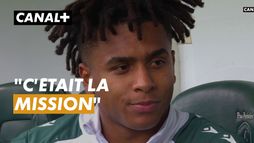 Théo Attissogbe au micro de Manon Fossat après la victoire de Pau au Hameau face à Clermont