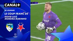 Le coup franc de David Luiz Moreira Marinho contre Slavia Prague (61')
