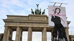 Fast fashion : lutter contre un modèle destructeur