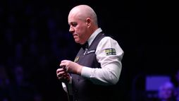 Zhou Yuelong - John Higgins