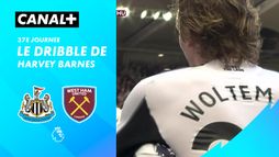 Le dribble de Harvey Barnes contre West Ham (15')
