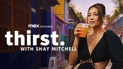 Cocktails sans frontières, avec Shay Mitchell