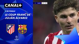 Le coup franc de Julián Álvarez contre Barcelone (81')