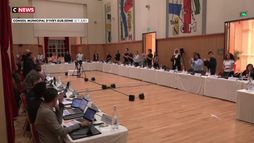 Voile, crucifix et prière : vive tension lors du conseil municipal d’Ivry-sur-Seine