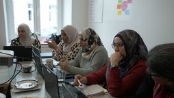 A Vienne, les migrantes s'entraident