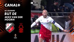 Le but de Mike van der Hoorn contre Nottingham (73')