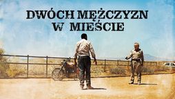 Dwóch mężczyzn w mieście