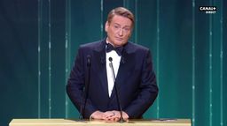 Benoit Magimel ému de remettre le César de la meilleure actrice - César 2023 - CANAL+