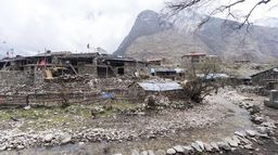 Manaslu, royaume fragile de l'Himalaya