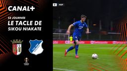 Le tacle de Sikou Niakaté contre Hoffenheim (19')