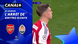 L'arrêt de Dmytro Riznyk contre Arsenal (77')