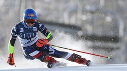 Slalom géant dames. 1re manche