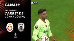 L'arrêt de Günay Güvenç contre PAOK Salonique (63')