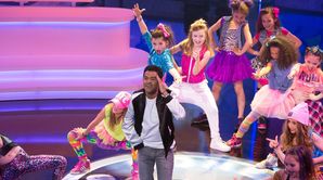 Jamel Comedy Kids En Streaming Direct Et Replay Sur Canal Mycanal