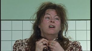 Col serré Yolande Moreau