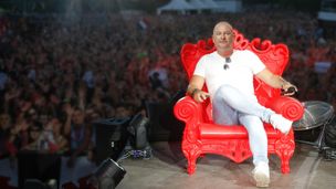 Cauet, ces femmes qui l'accusent