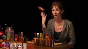 Doria Tillier termine littéralement au sol