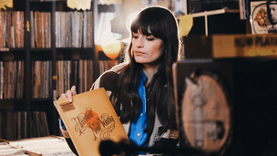 Chez le disquaire avec Clara Luciani