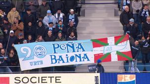 La Peña Baiona : de l'Autriche aux stades français et les traditions du Pacifique