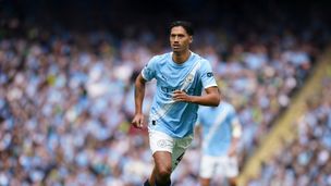 Tijani Reijnders : du Pex Volo à Manchester City, parcours d'un footballeur néerlandais-indonésien