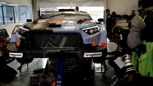 Les secteurs de liaison en WRC : réglages, réparations et ravitaillement entre les spéciales