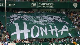 Top 14 : Pau bat Castres, Toulouse écrase Toulon, Bordeaux renverse Bayonne