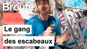 À Cannes, ils passent leurs journées sur des escabeaux pour voir des stars