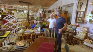 Julien Cohen nous fait visiter sa Maison des Brocanteurs à Avallon