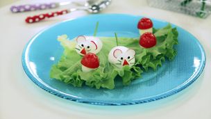 Souris et champignons mimosa