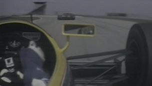 La TV inventa le commentaire sportif