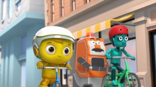 La parade de Mega City / Un robot au bureau
