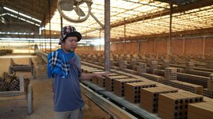 Cambodge : les briques de sang