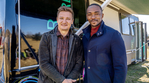 Reno : Construction d'un centre de loisirs mobile (avec Anthony Mackie)