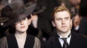 Downton abbey streaming saison hot sale 1 episode 1 vf