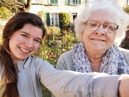 Johanna, 22 ans, et Marie-Claude 84 ans, en coloc.