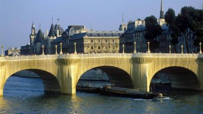 le pont-neuf emballé par Christo