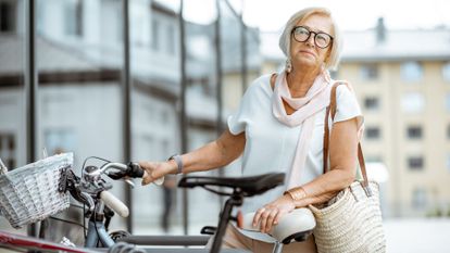 femme vélo